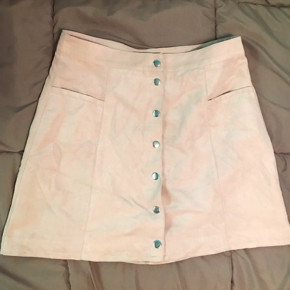 H&M Dresses & Skirts - Button Up Skirt